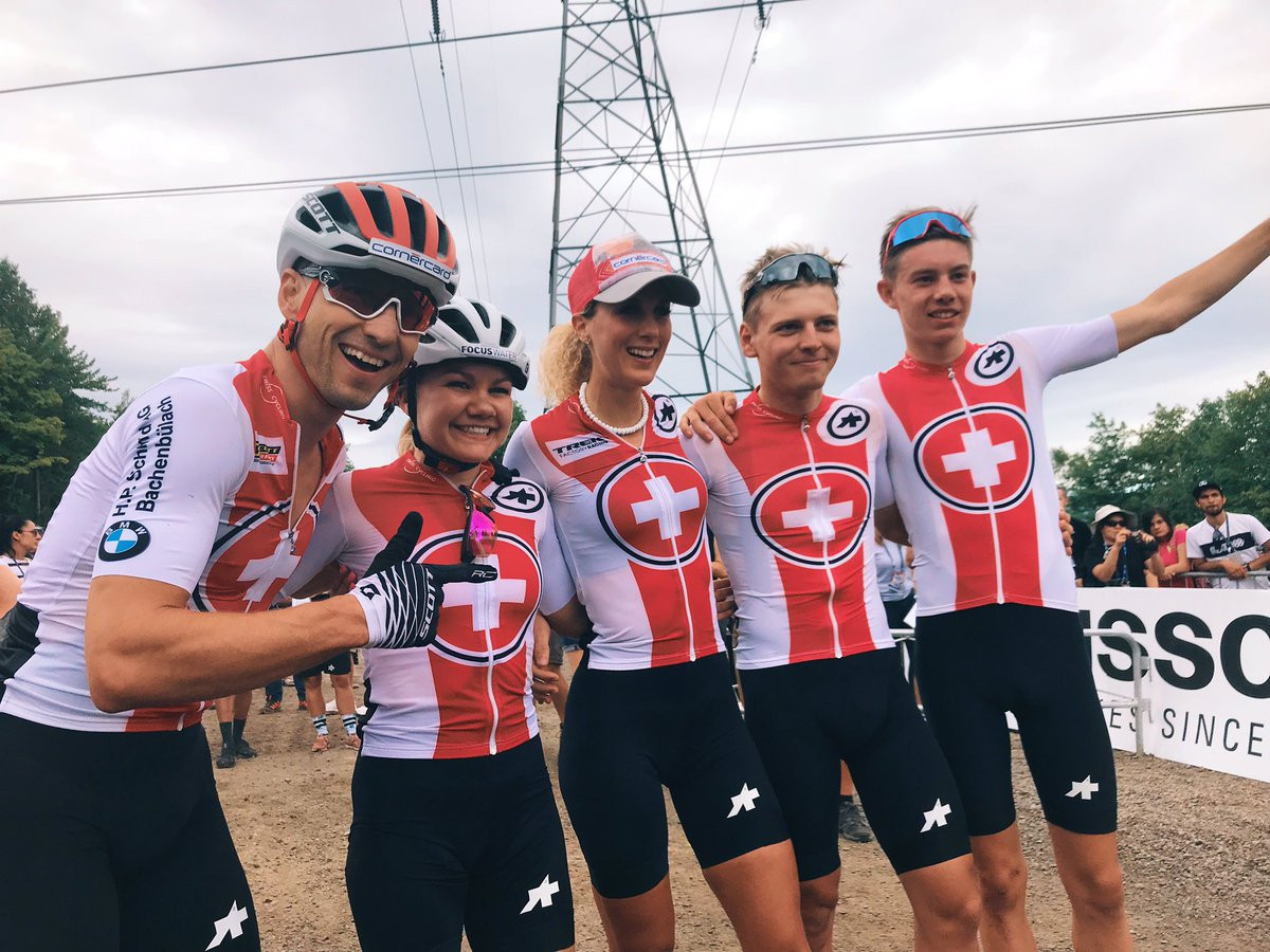 Switzerland won two gold medals on day one, including the cross-country team relay ©UCI