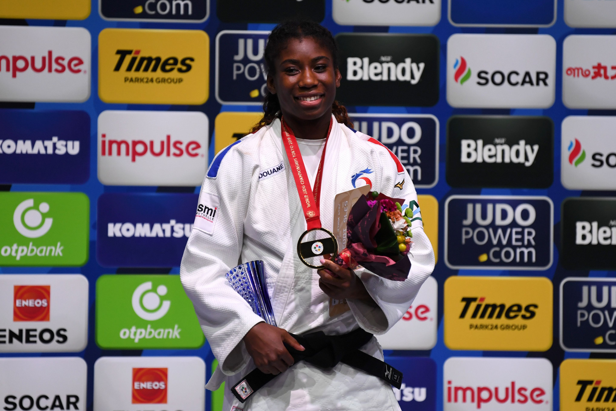 Gahié and van 't End triumph on day of upsets at IJF World Championships