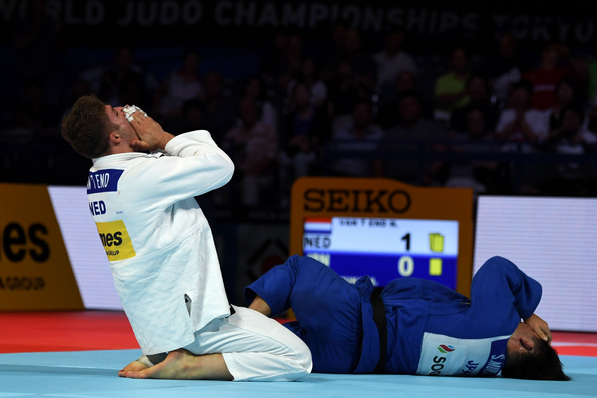 Noël van 't End celebrates his victory in the men's under-90kg at the World Judo Championships ©Getty Images