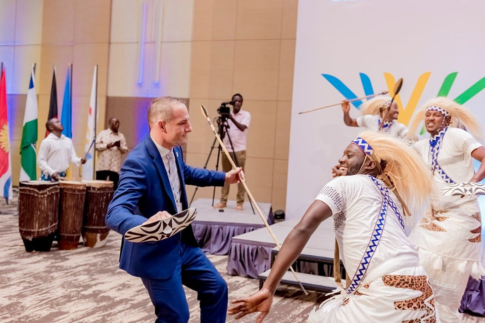 CGF chief executive David Grevemberg was among those to show us his dance moves ©Rwanda CGA