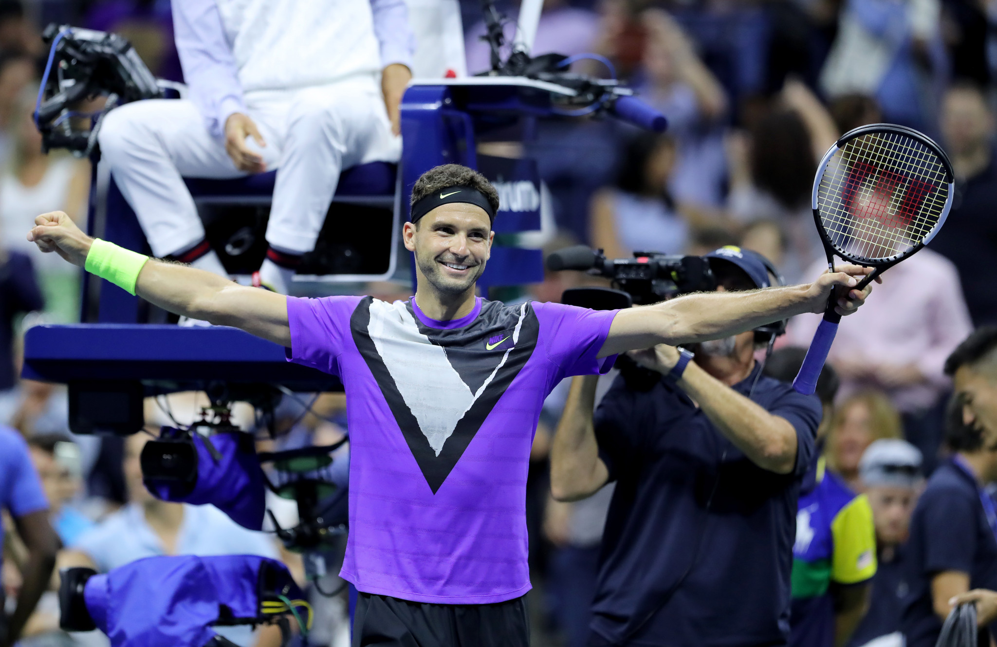 Grigor Dimitrov celebrates his shock win over Roger Federer ©Getty Images