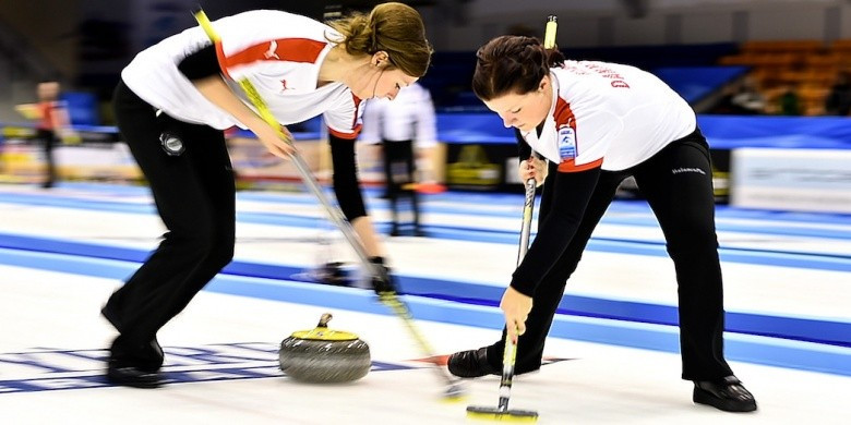 Nielsen guides hosts Denmark to opening day win at European Curling Championships