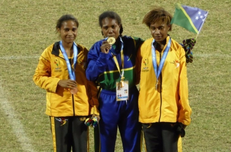 5,000m runner Sharon Firisua won one of seven Solomon Islands gold medals at Port Moresby 2015 ©Port Moresby 2015