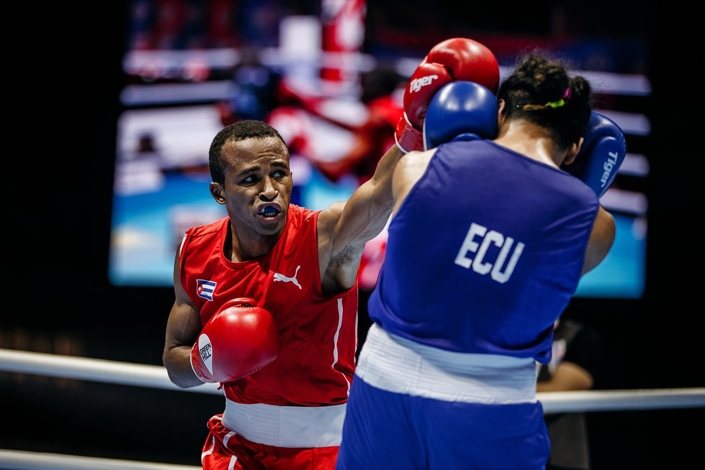 Cuba's Lazaro Álvarez, featherweight top seed, triumphed in his opening bout at the AIBA World Championships ©Yekaterinburg 2019