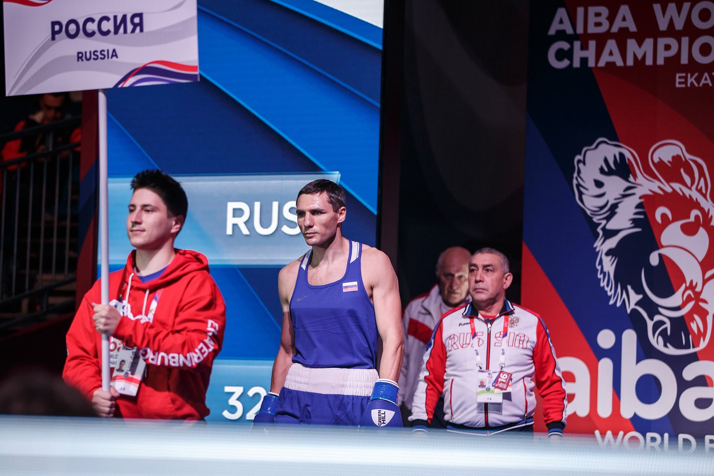 The atmosphere intensified when home favourite Andrei Zamkovoi walked out for his clash ©Yekaterinburg 2019