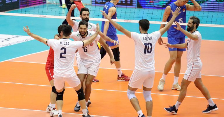 Hosts Iran celebrate after ending China's unbeaten run at the Asian Men's Volleyball Championship in Tehran with a 3-0 win ©AVC