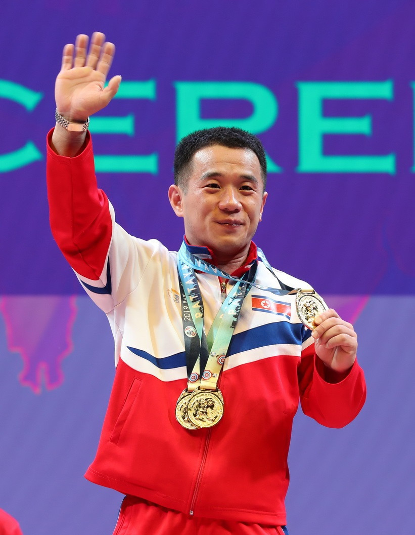 North Korea's Om breaks two 55kg world records at IWF World Championships