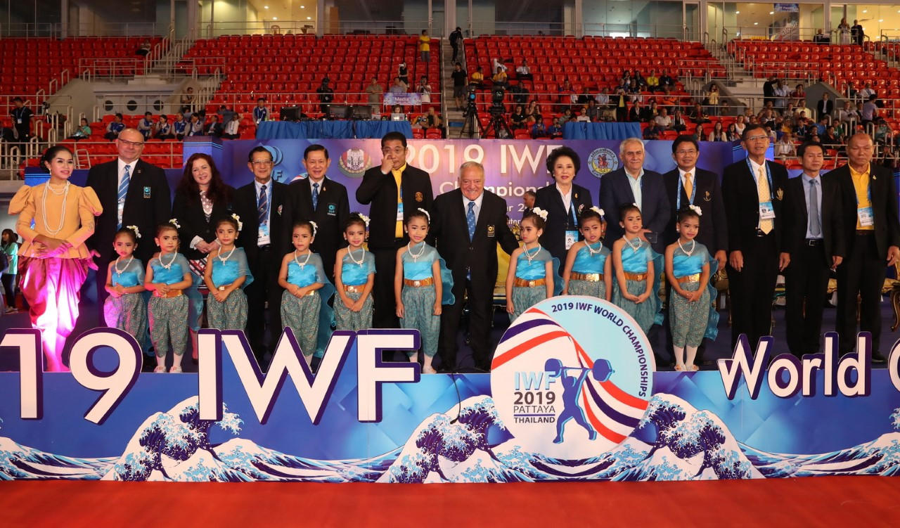 IWF officials, including Aján, posed for a group photograph ©IWF