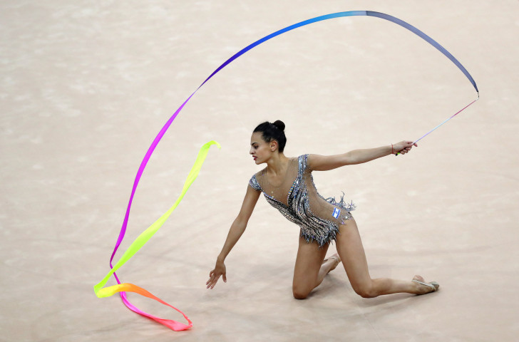 Linoy Ashram of Israel headed qualifying in the ribbon at the Rhythmic Gymnastics Championships ©Getty Images