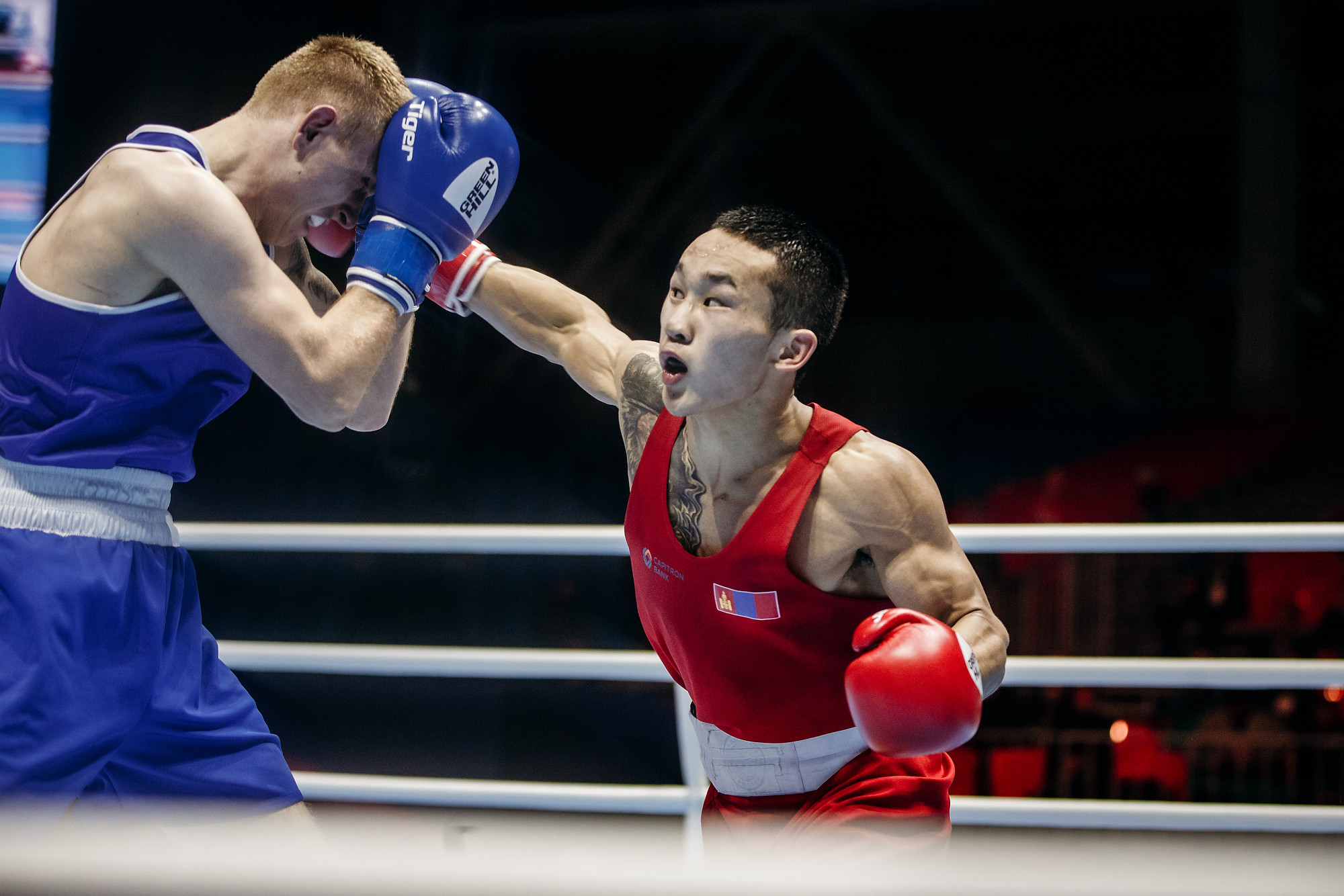 Asian featherweight champion Tsendbaatar Erdenebat of Mongolia defeated European gold medallist Kurt Walker of Ireland at the AIBA Men's World Championships ©Yekaterinburg 2019