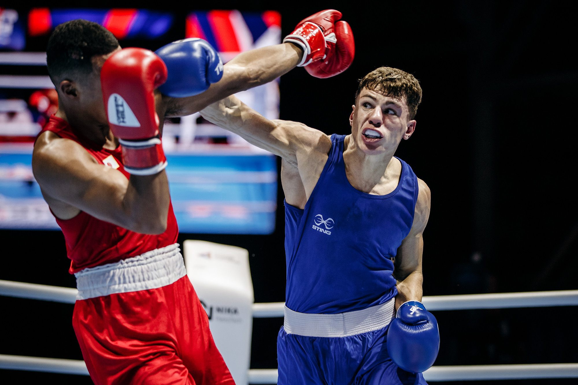 England's European and Commonwealth champion Pat McCormack edged past Sewonrets Okazawa of Japan 3-2 to reach the welterweight semi-final ©Yekaterinburg 2019