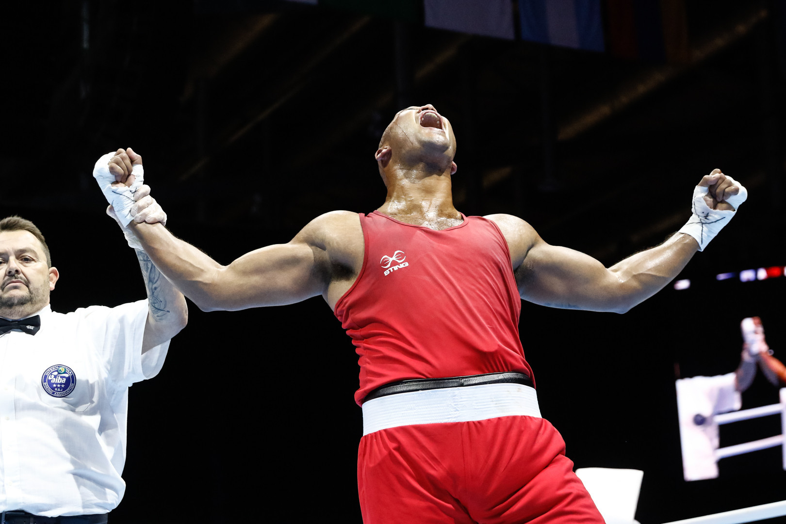England's Commonwealth champion Frazer Clarke was booed as he narrowly defeated Russia's Maksim Babanin at the AIBA World Championships ©Yekaterinburg 2019