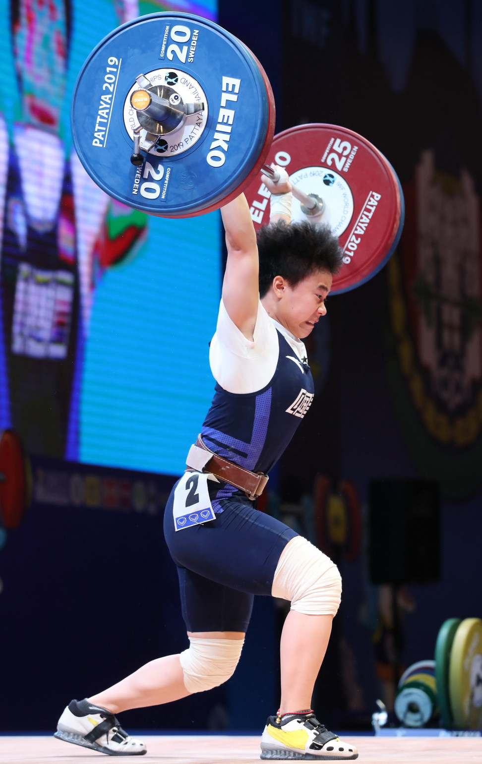It bettered the mark of 211kg set by compatriot Hou Zhihui just moments earlier ©IWF