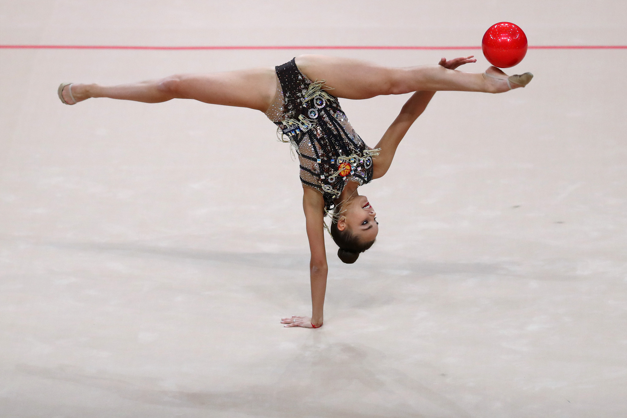 Russia's Dina Averina claimed a third consecutive all-around title at the Rhythmic Gymnastics World Championships in Baku ©Getty Images