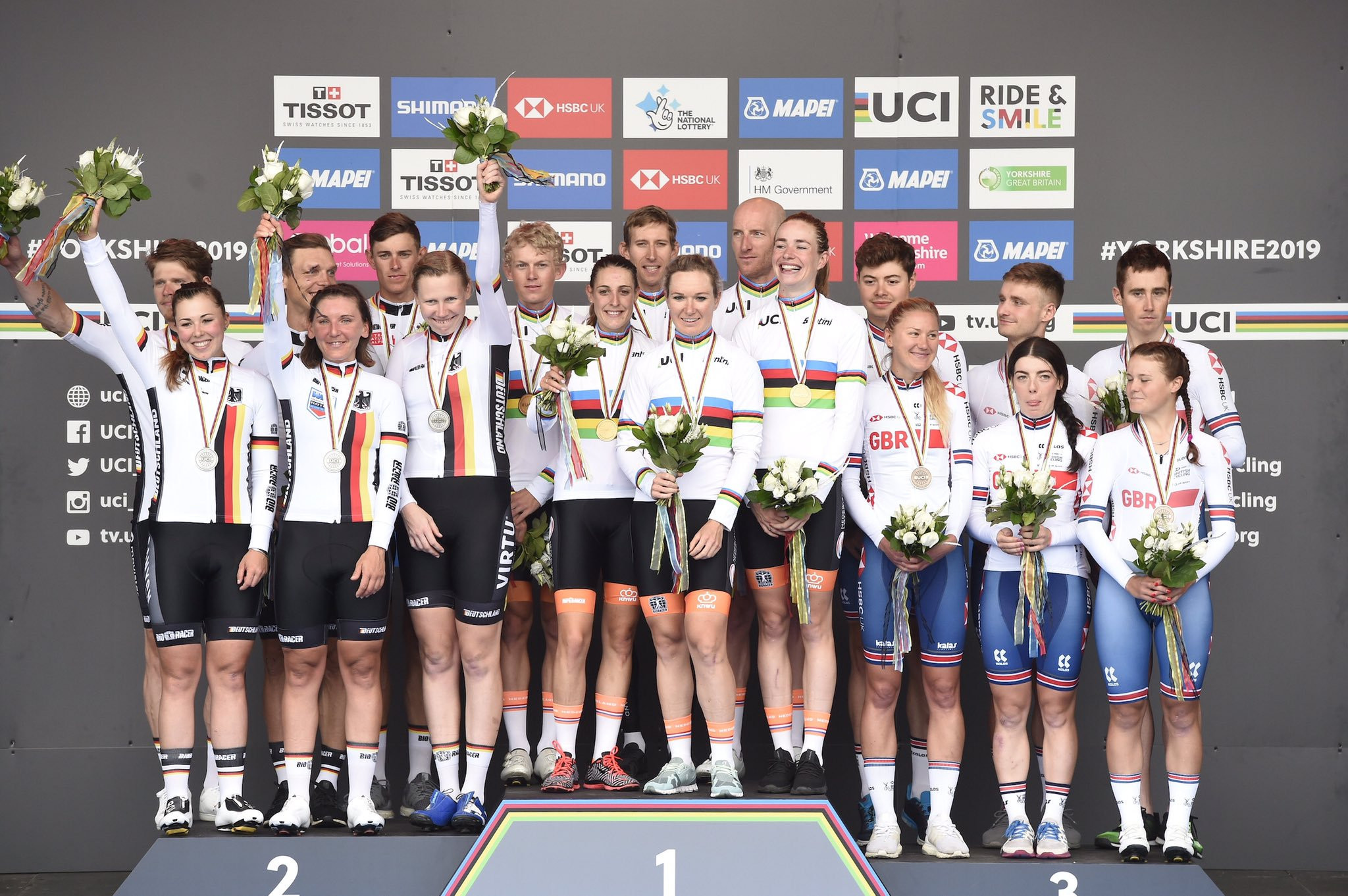 The Netherlands win mixed relay time trial to claim first gold medal of UCI Road World Championships
