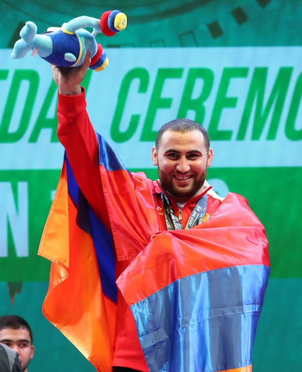 Armenia's Simon Martirosyan successfully defended his men's 109 kilograms title at the International Weightlifting Federation World Championships in Thai city Pattaya today ©IWF