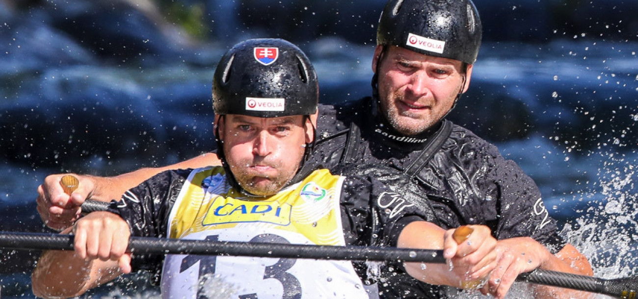 Twin brothers Pavol and Peter Hochschorner showed their class in men's C2 qualification at the ICF Wildwater World Championships ©ICF