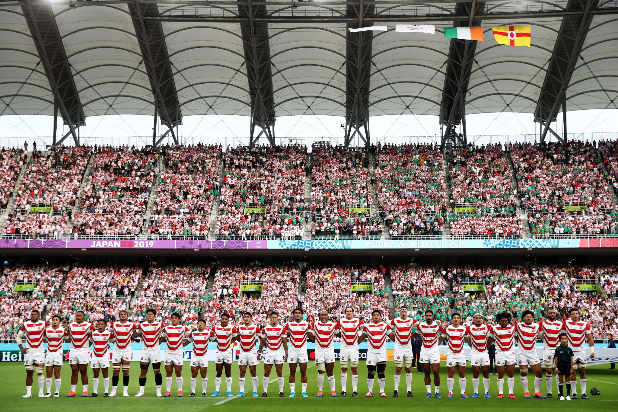 Japan's rugby heroes line up at Shizuoka Stadium ECOPA ©Getty Images