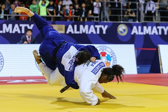 There was disappointment for host nation Kazakhstan as Madina Paragulgova was beaten by Anna Santos of Brazil in the women's over-70kg ©IJF