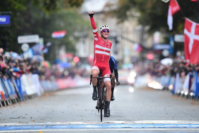Mads Pedersen stunned the rest of the field to claim the road race title at the UCI World Championships in Yorkshire ©Getty Images