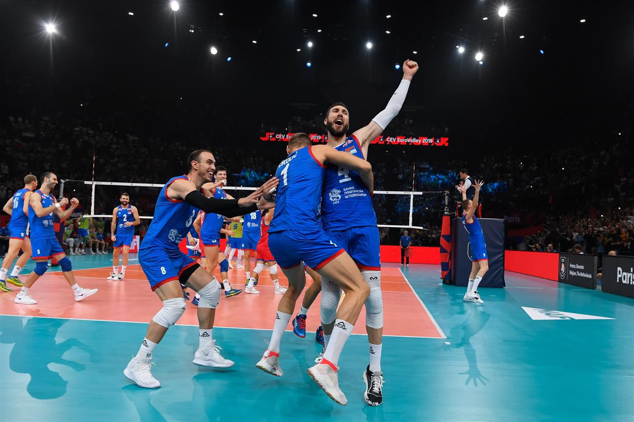 Co-hosts Slovenia won the first set, however Serbia fought back and eventually won the game 19-25, 25-16, 25-18, 25-20 ©EuroVolley