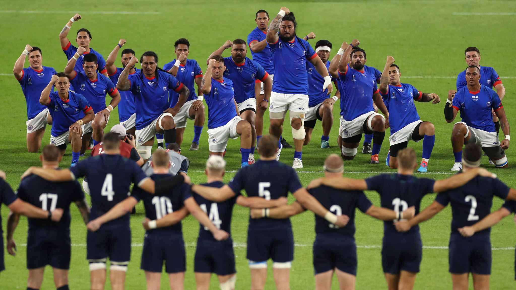 Samoa performed the Siva Tau war dance before the game ©Getty Images
