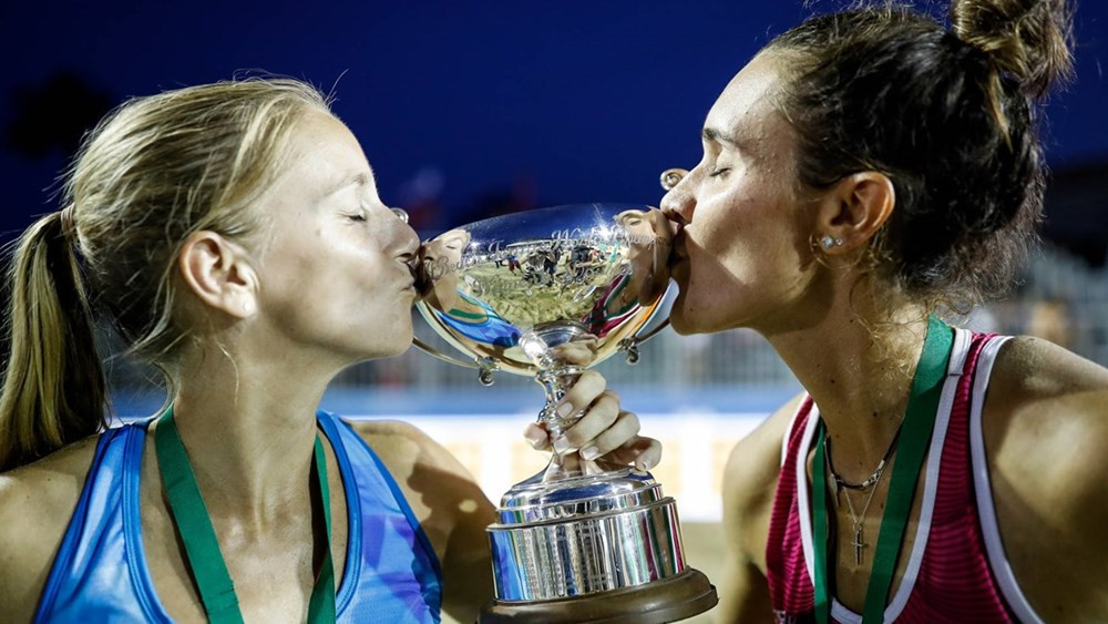 Brazil's world champion Rafaella Miiller, right, will play with a different partner ©ITF