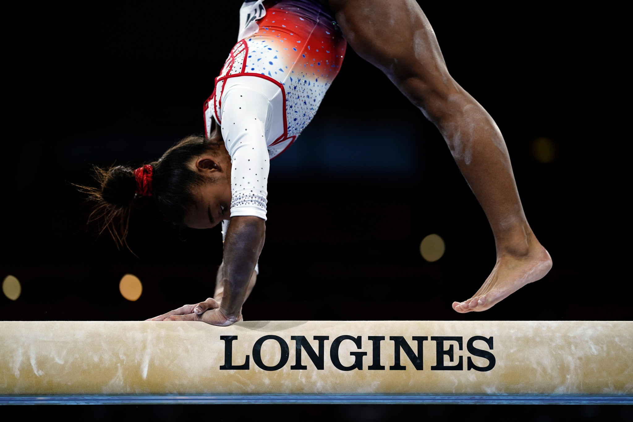 Dos Santos leads women's all-around qualifying at Artistic Gymnastics World Championships