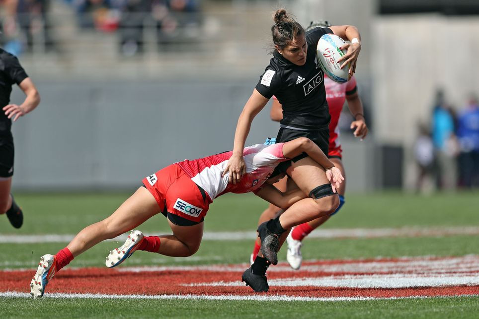 New Zealand began the 2019-2020 World Rugby Women's Sevens Series season with three victories on day one in Glendale ©World Rugby