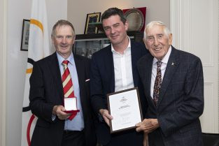 Melbourne 1956 champion becomes first Irish athlete awarded with OLY pin
