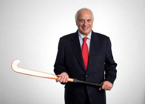 Narinder Batra replaces former FIH head Leandro Negre as President of the Hockey Foundation ©FIH