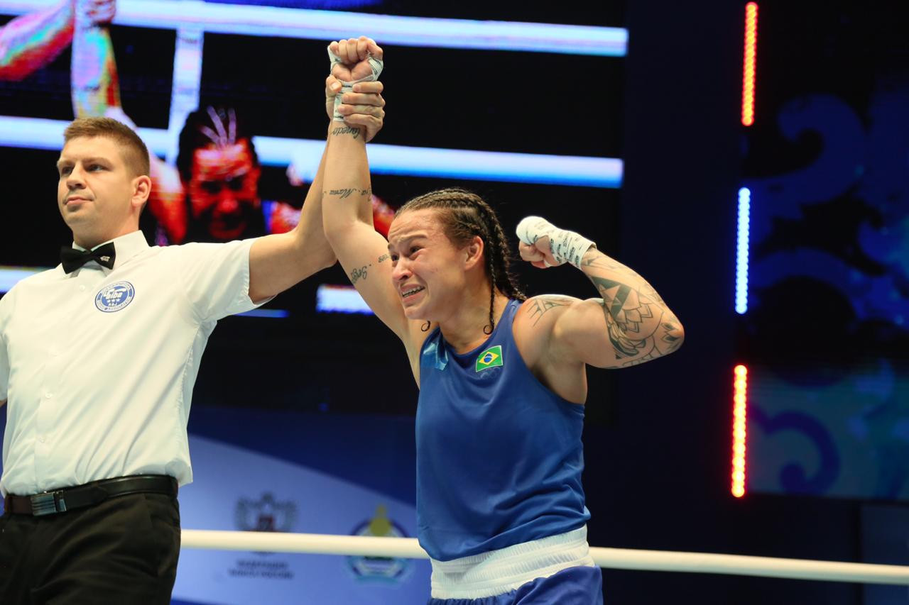 Boxers celebrated making the semi-finals of the AIBA Women's World Championships ©AIBA