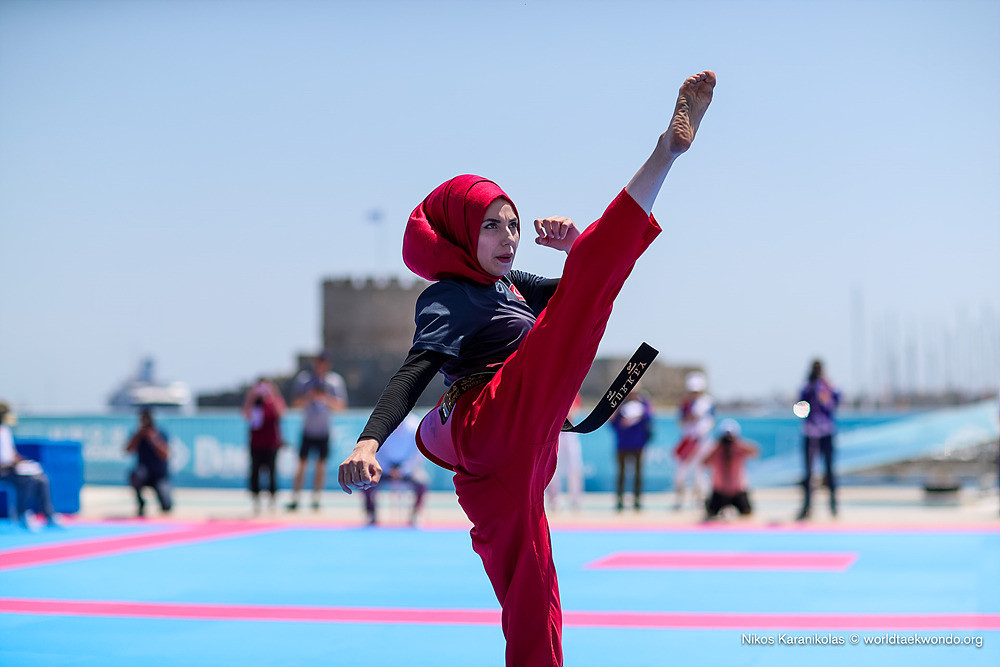 Freestyle poomsae athletes claim medals on day one of World Taekwondo Beach Championship