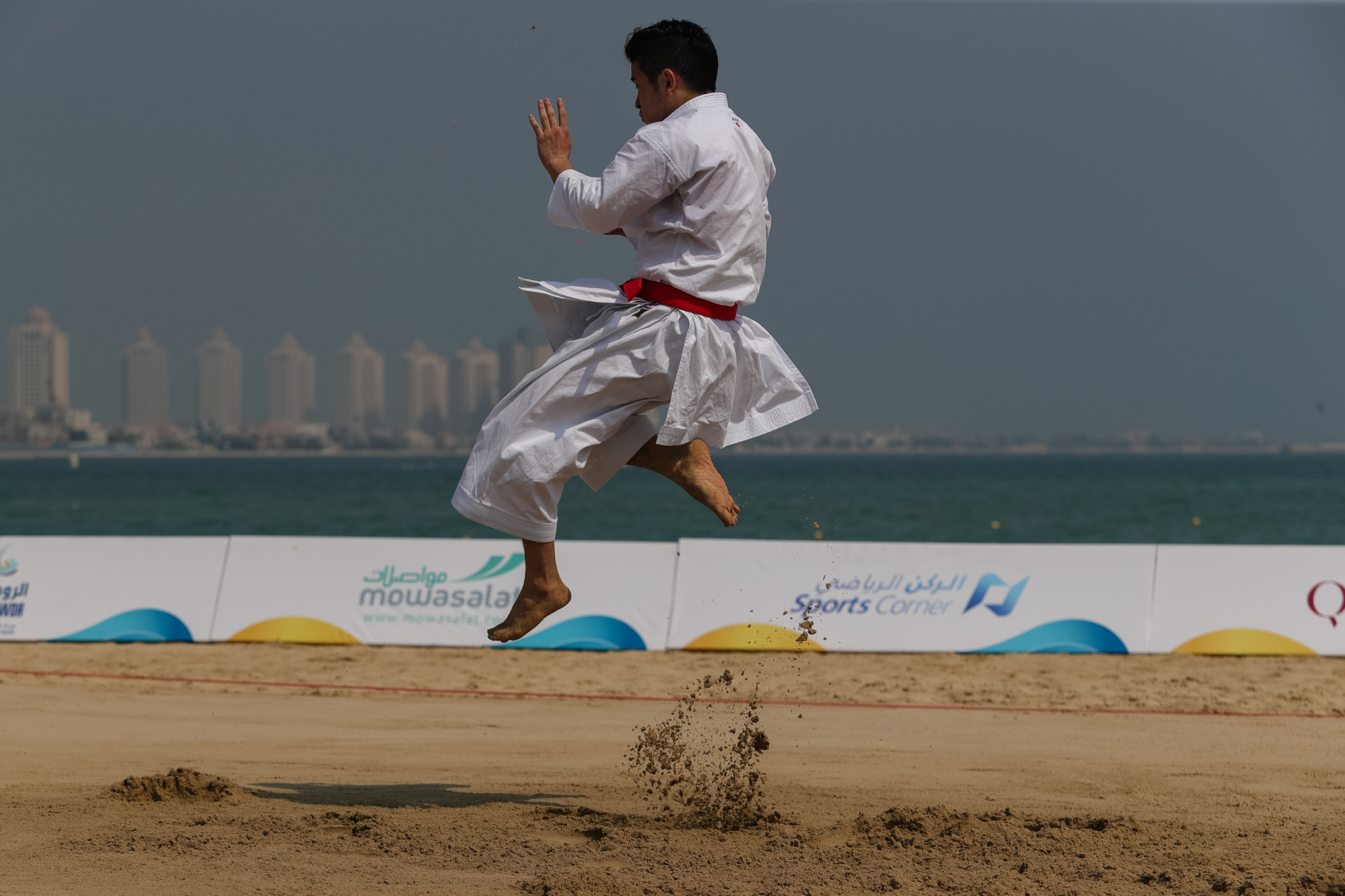 Sport continued with the first day of beach kata karate ©ANOC