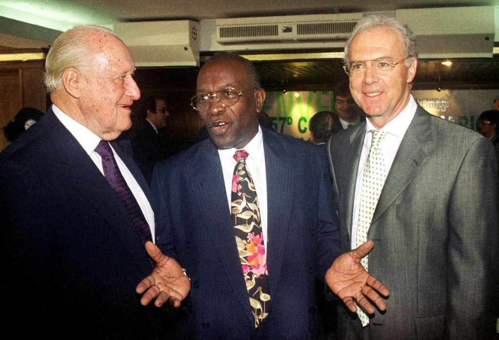 Franz Beckenbauer (right) pictured with Jack Warner (centre) and former FIFA President João Havelange in 2000 ©Getty Images