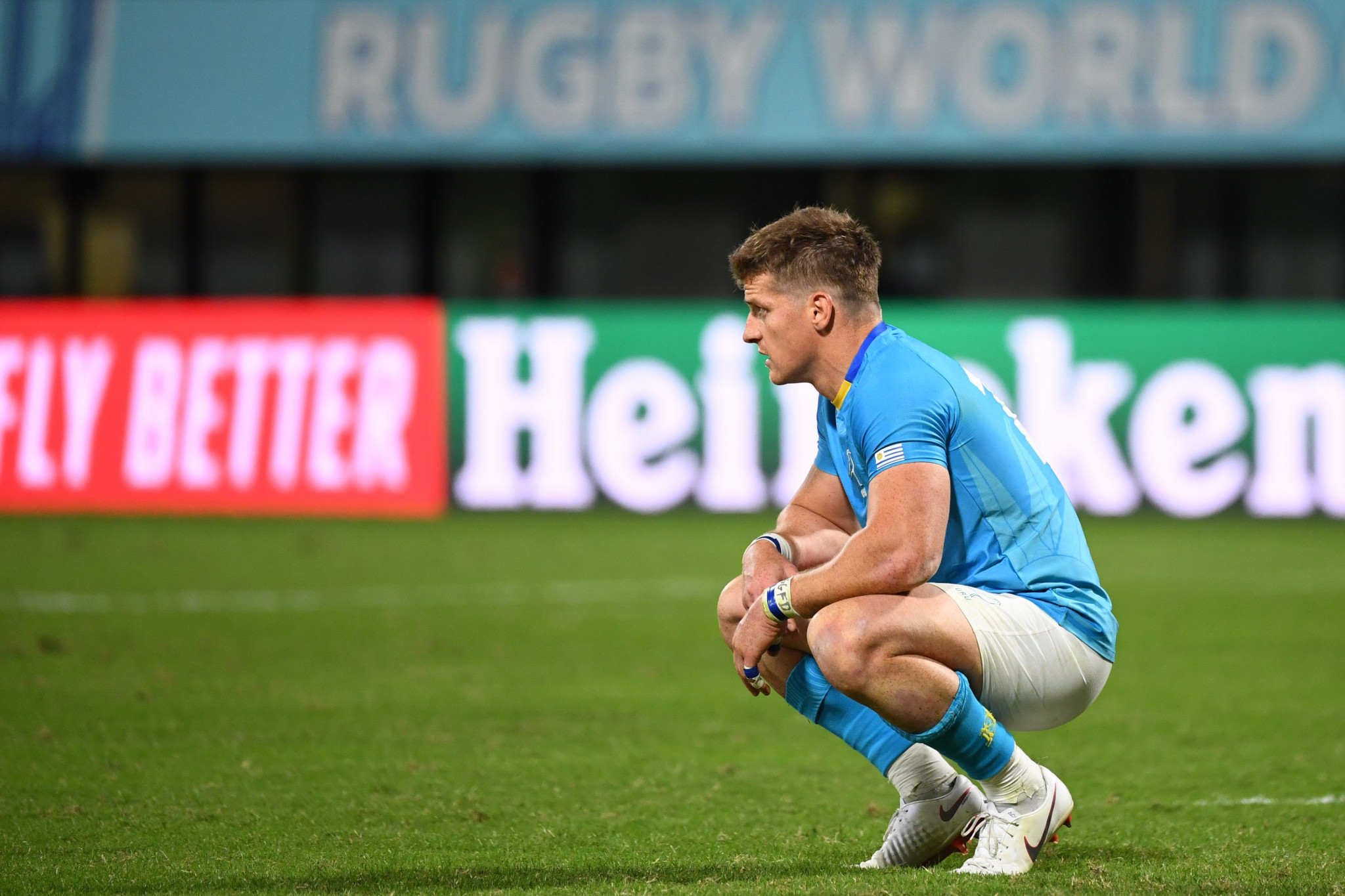 Uruguayan wing Leandro Leivas takes a moment to gather his thoughts in his side's Pool D defeat to Wales ©Getty Images 