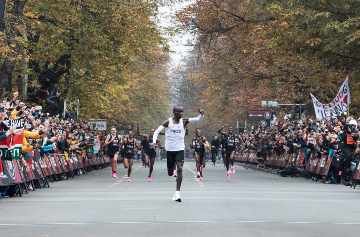 Eliud Kipchoge centre stage on Saturday, with a supportive cast behind him and an appreciative crowd all around him - but has his glorious part affected marathon running, as it were, going forward? ©Getty Images