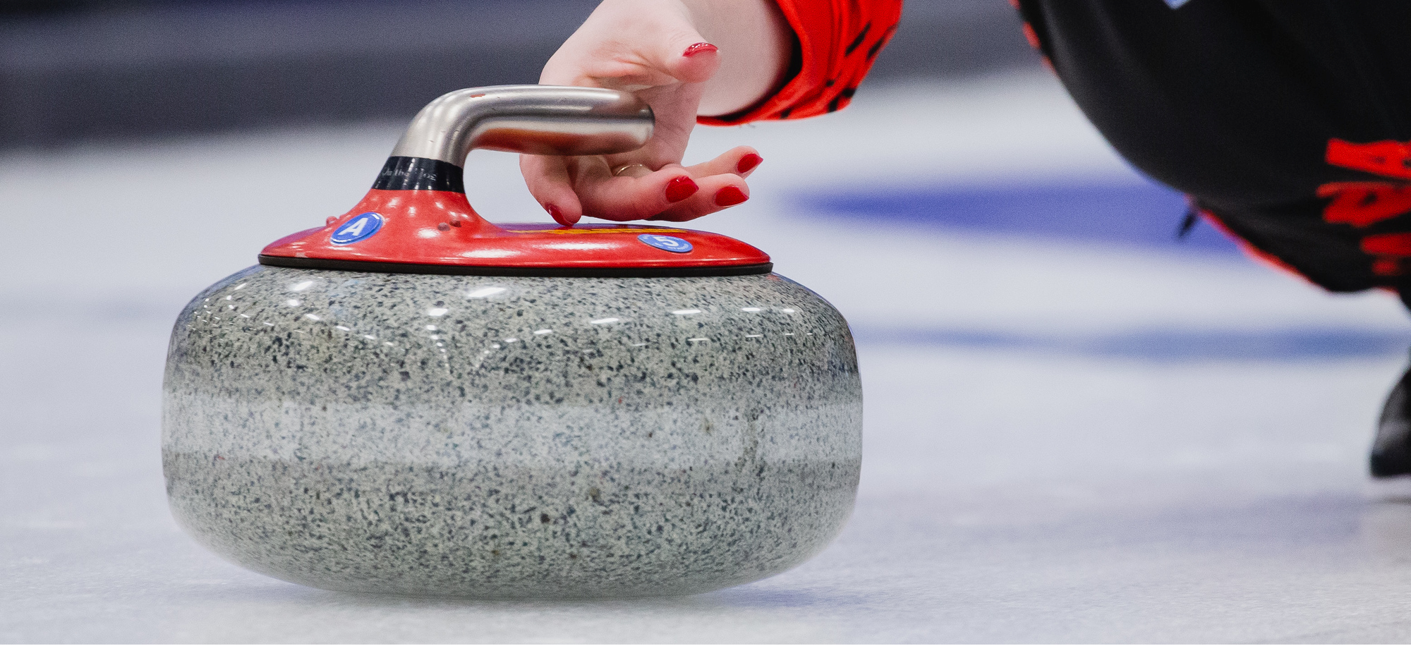 The World Curling Federation has surveyed its athletes on the number of ends in a game and the pace of play ©WCF/Céline Stucki
