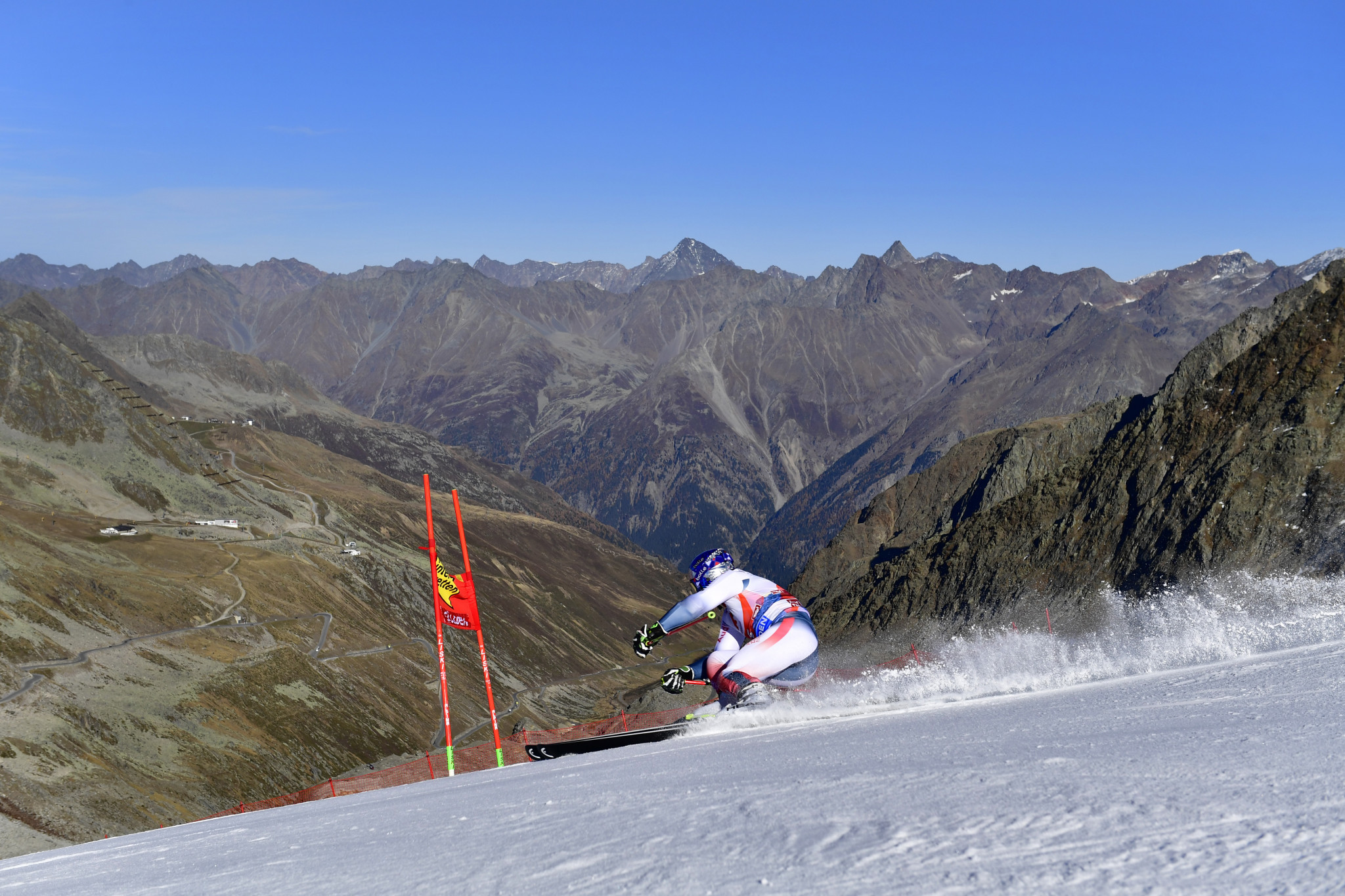 Alexis Pinturault won the season's first giant slalom ©Getty Images
