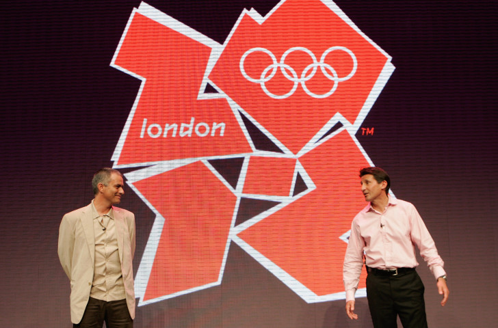 London 2012 chairman Sebastian Coe introduces the new logo for the impending Olympic Games in 2007, with a little help from then Chelsea manager Jose Mourinho ©Getty Images