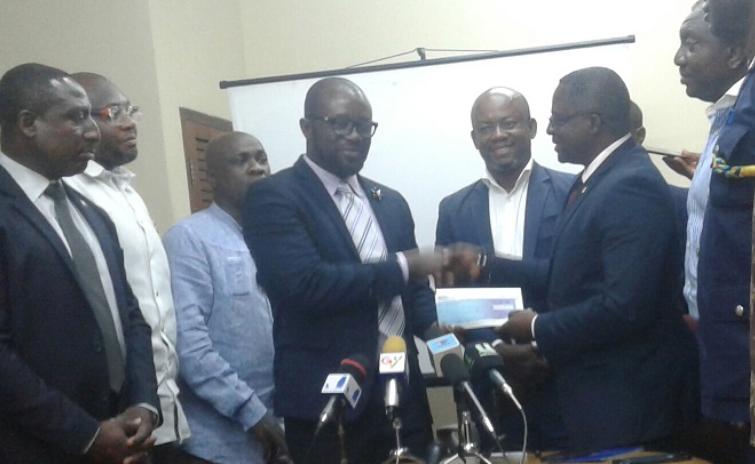 A financial incentive was presented to the GFA ©GOC