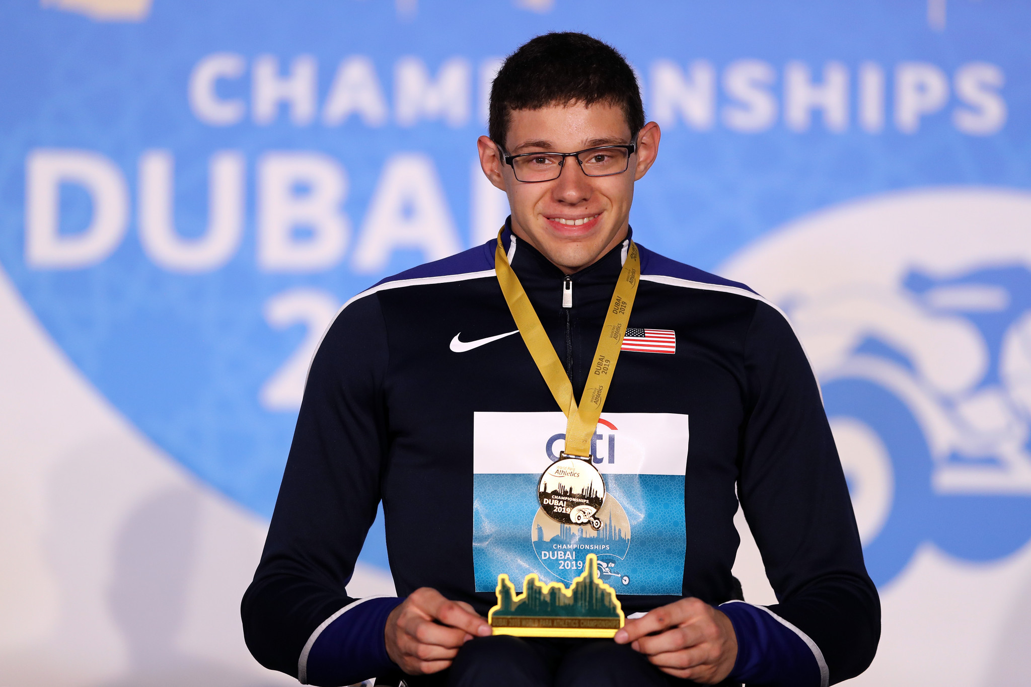Daniel Romanchuk celebrated 800m victory in Dubai ©Getty Images