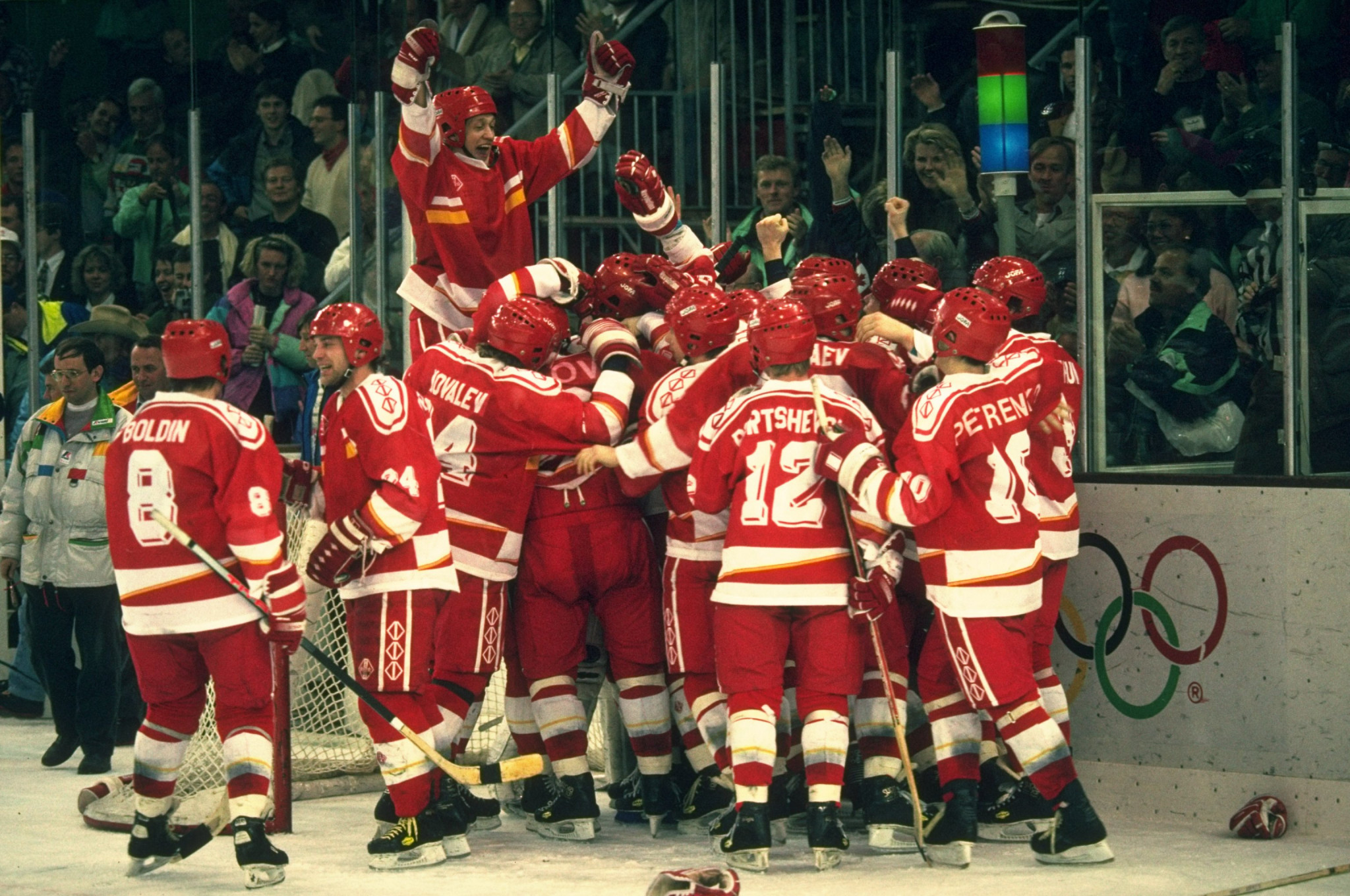 The Unified Team ice hockey side won Olympic gold at Albertville 1992 ©Getty Images