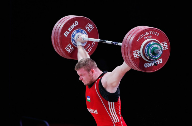 Uzbekistan's Ivan Efremov topped the standings in the men's 105kg snatch ©Getty Images