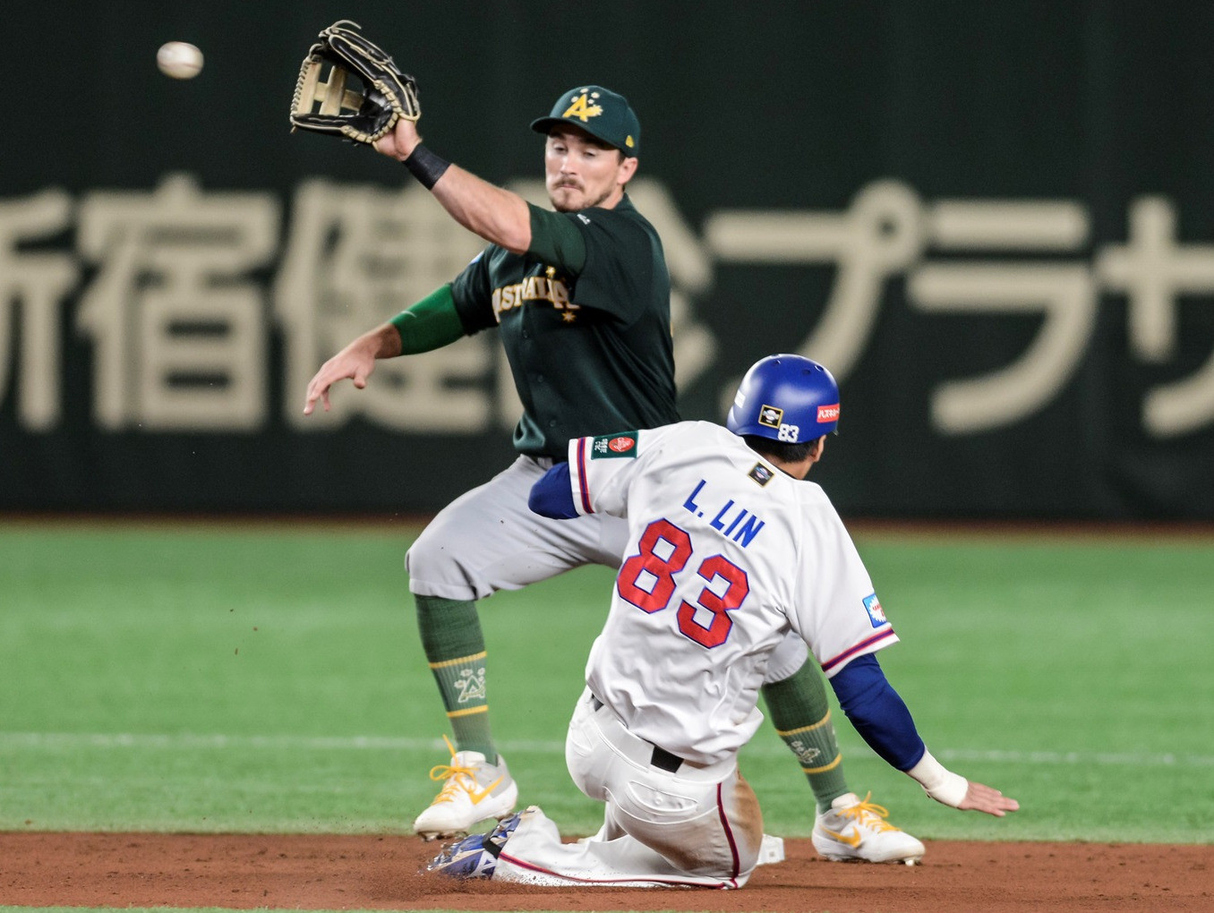 Chinese Taipei's victory against Australia ensures the United States will play Mexico for bronze in Tokyo ©WBSC