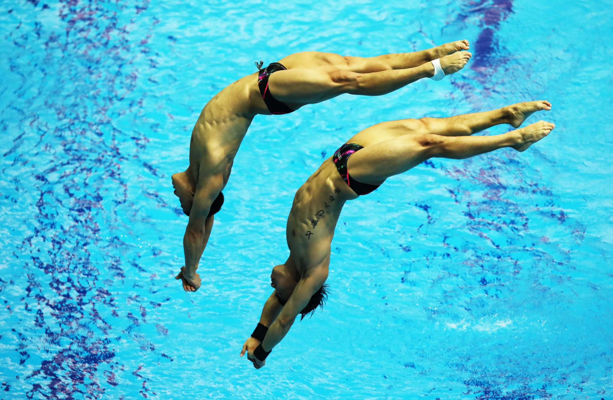 Chew Yiwei and Ooi Tze Liang won the men's synchronised springboard event ©Getty Images