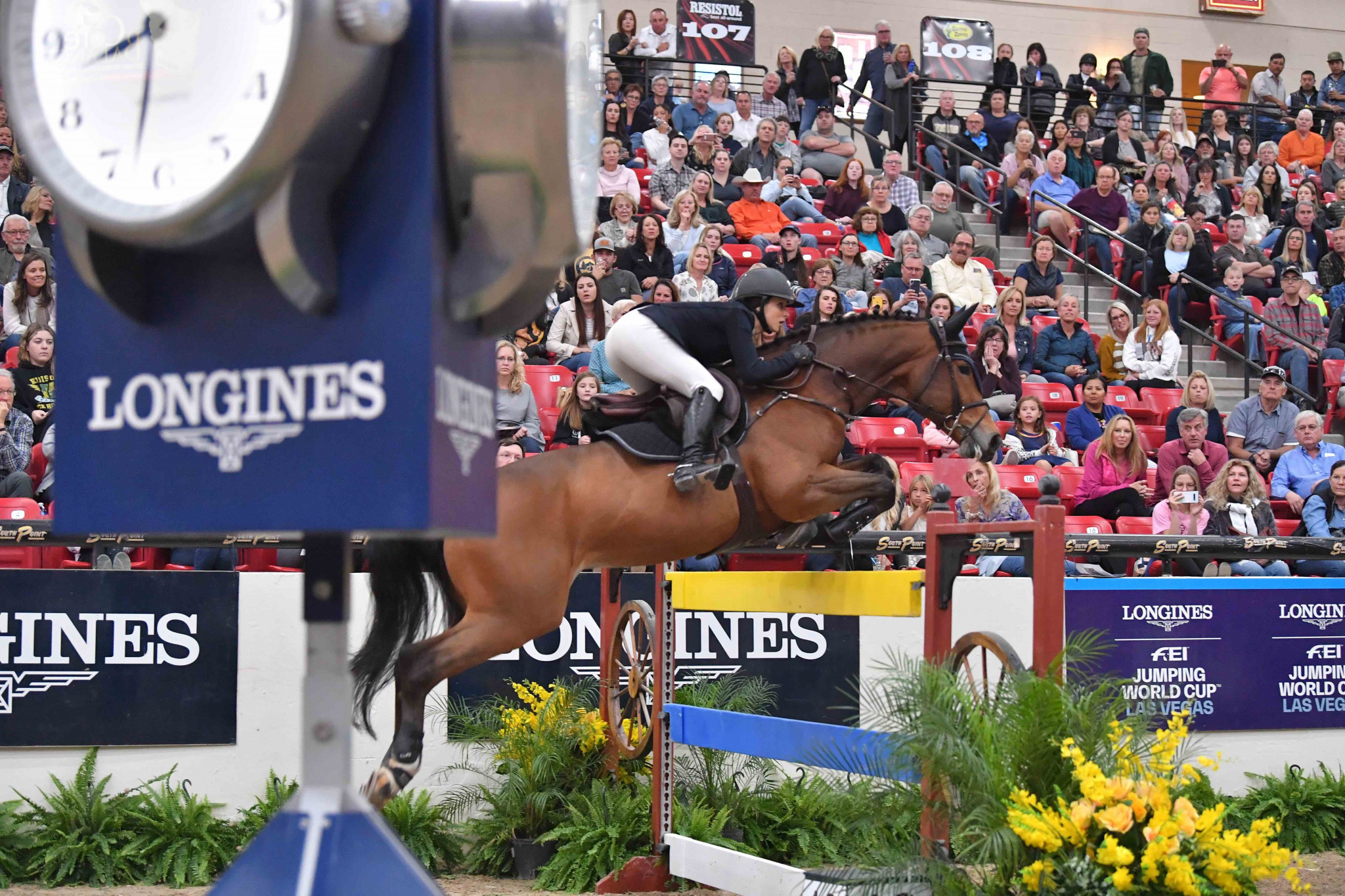 Sternlicht records second straight FEI Jumping World Cup win with Las Vegas victory