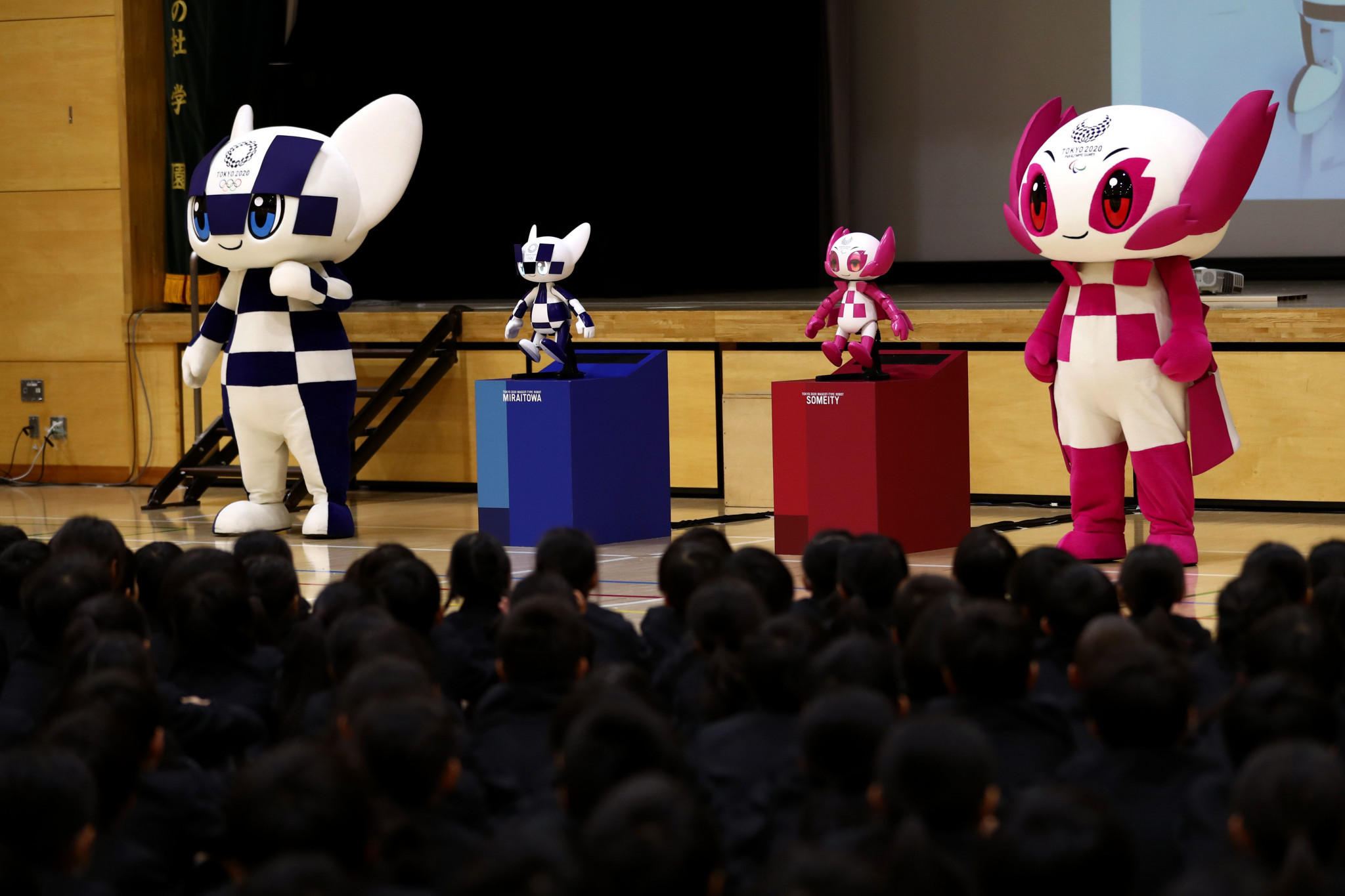Tokyo 2020's mascot robots were demonstrated at an elementary school ©Getty Images