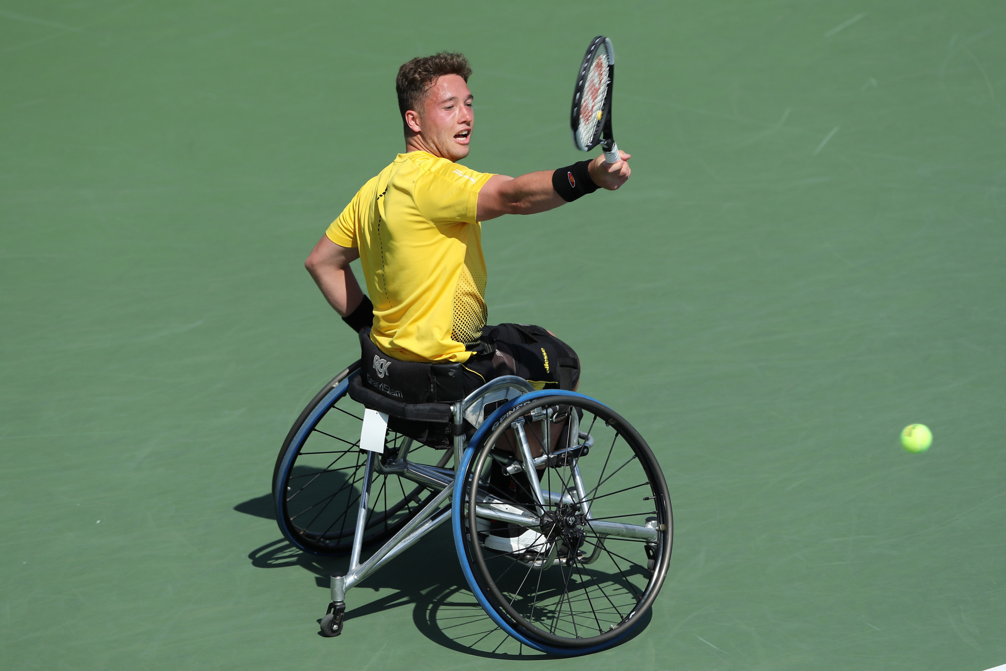 Hewett and Whiley claim impressive wins on day one of NEC Wheelchair Singles Masters