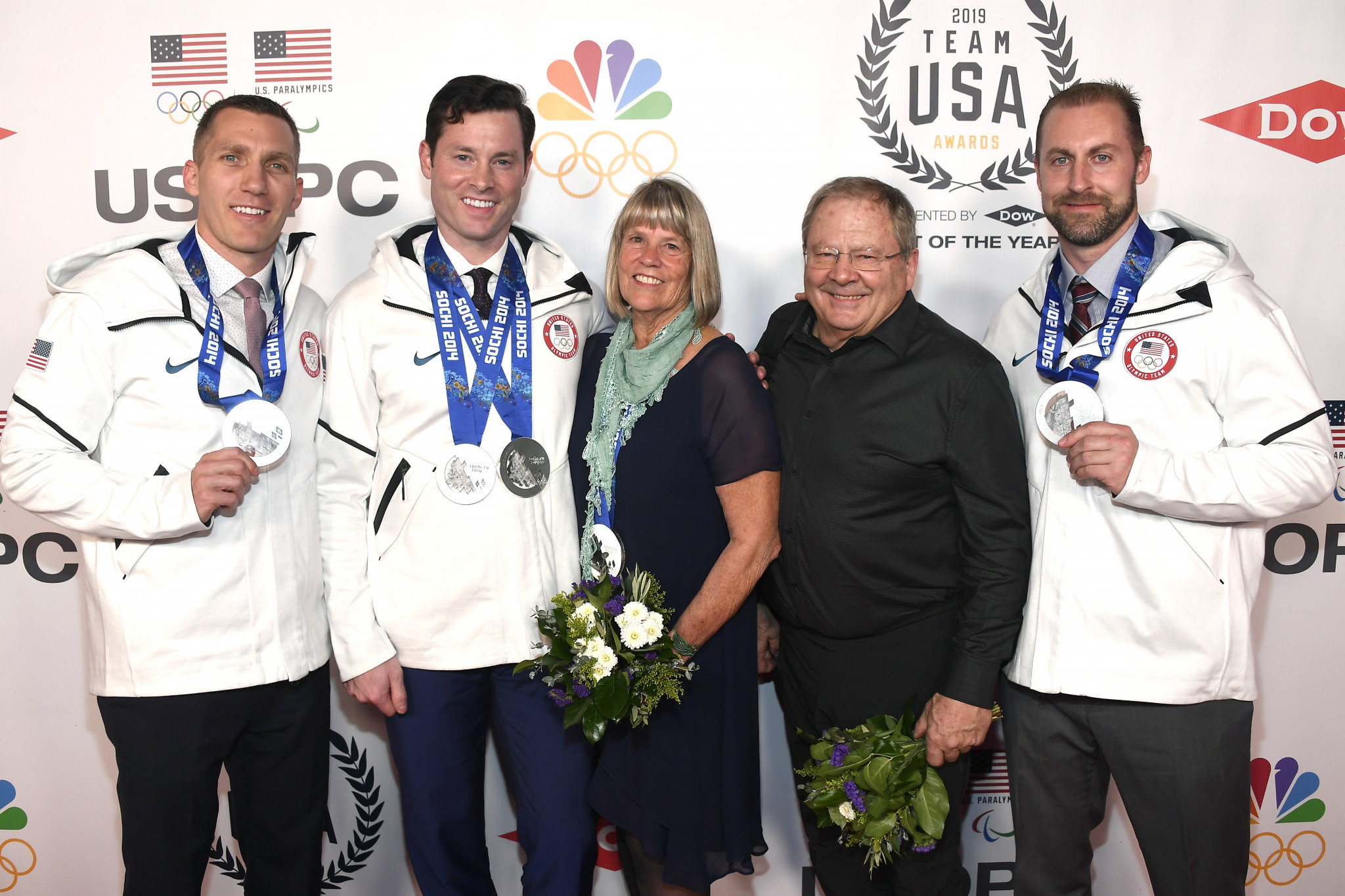 Family of late Steven Holcomb receive Olympic bobsleigh silver medals at Team USA awards